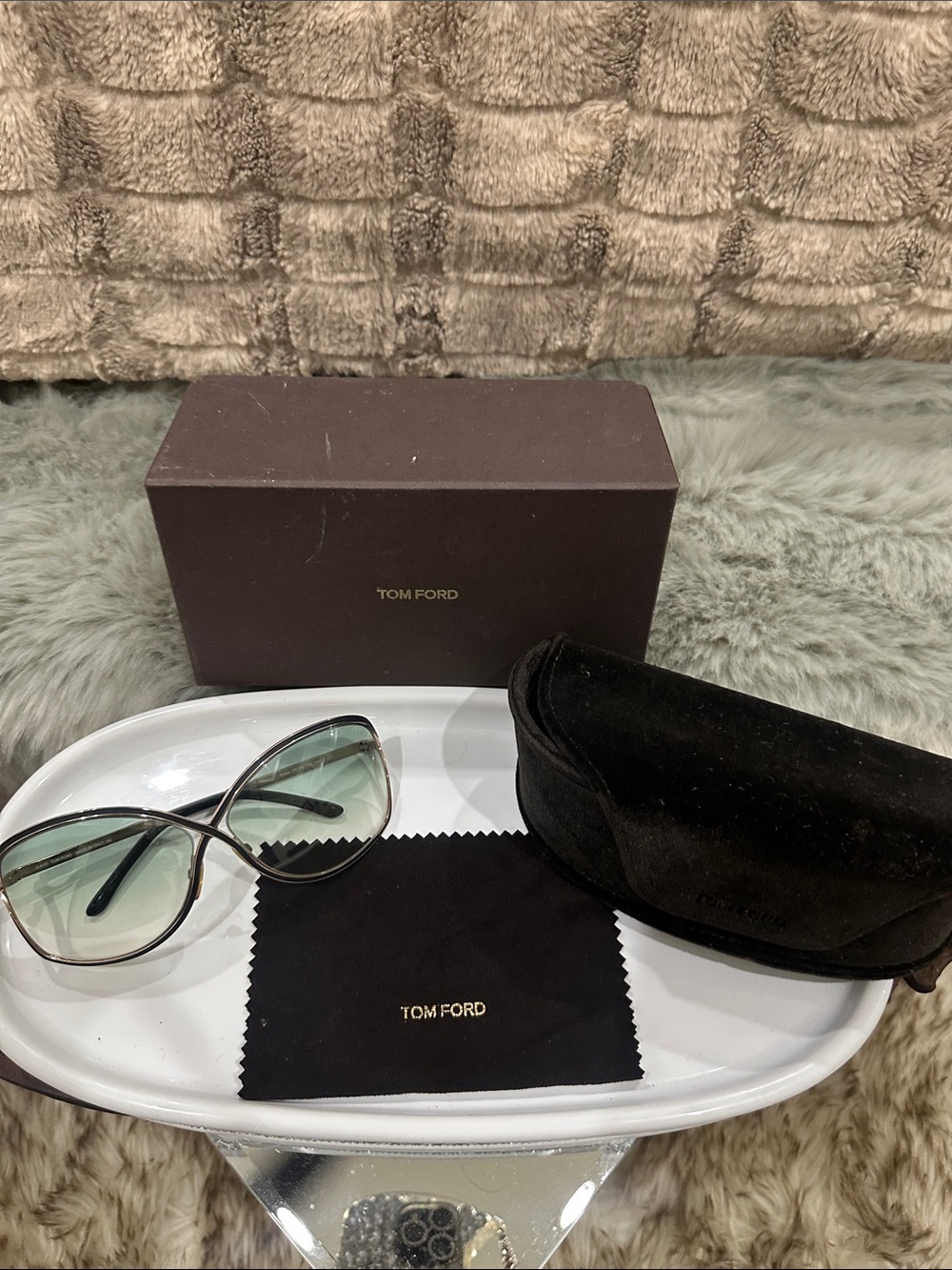 TOM FORD Women's Gold & Black Sunglasses with smoke Lenses - Picture 9 of 11
